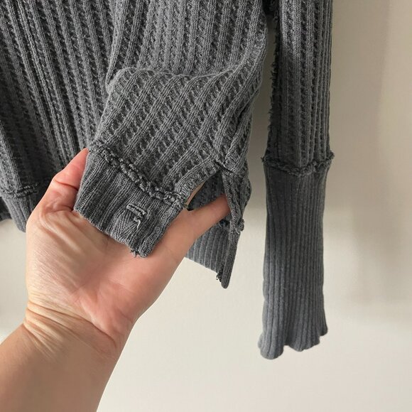 Free People Gray V-Neck Sweater - Picture 6 of 10